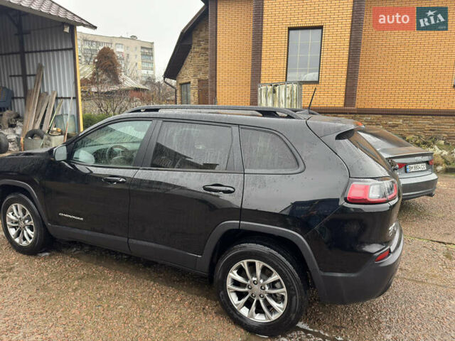 Черный Джип Чероки, объемом двигателя 2 л и пробегом 43 тыс. км за 19999 $, фото 5 на Automoto.ua
