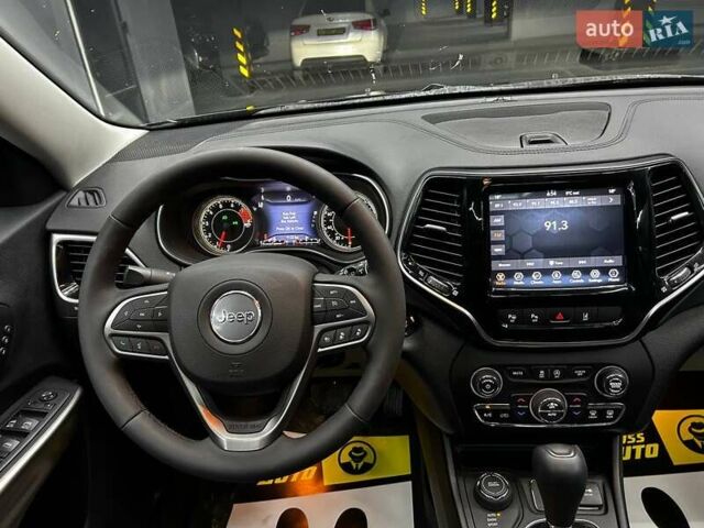 Чорний Джип Cherokee, об'ємом двигуна 3.2 л та пробігом 9 тис. км за 26000 $, фото 8 на Automoto.ua