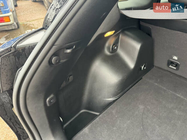 Черный Джип Чероки, объемом двигателя 2 л и пробегом 43 тыс. км за 19999 $, фото 21 на Automoto.ua