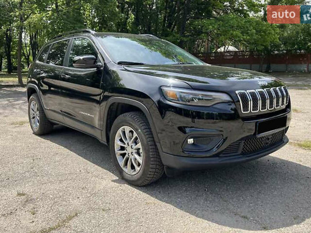 Черный Джип Чероки, объемом двигателя 3.24 л и пробегом 25 тыс. км за 20000 $, фото 2 на Automoto.ua