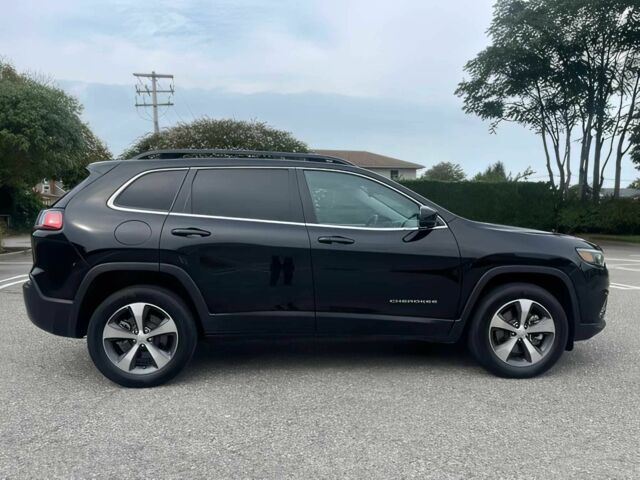 Черный Джип Чероки, объемом двигателя 2 л и пробегом 14 тыс. км за 12500 $, фото 6 на Automoto.ua