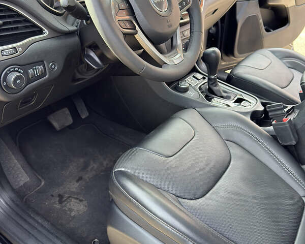 Черный Джип Чероки, объемом двигателя 3.24 л и пробегом 43 тыс. км за 24900 $, фото 15 на Automoto.ua