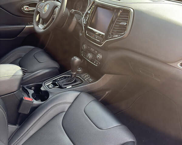 Черный Джип Чероки, объемом двигателя 3.24 л и пробегом 43 тыс. км за 24900 $, фото 13 на Automoto.ua