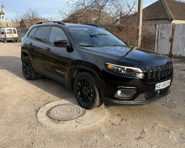 Чорний Джип Cherokee, об'ємом двигуна 3.24 л та пробігом 95 тис. км за 20500 $, фото 3 на Automoto.ua