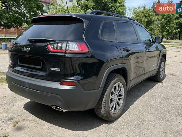 Черный Джип Чероки, объемом двигателя 3.24 л и пробегом 25 тыс. км за 20000 $, фото 5 на Automoto.ua