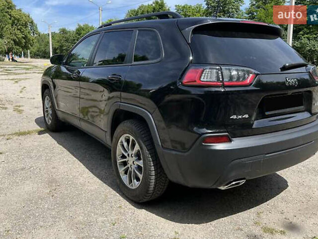 Черный Джип Чероки, объемом двигателя 3.24 л и пробегом 25 тыс. км за 20000 $, фото 3 на Automoto.ua