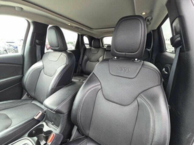 Чорний Джип Cherokee, об'ємом двигуна 3.2 л та пробігом 15 тис. км за 14500 $, фото 8 на Automoto.ua