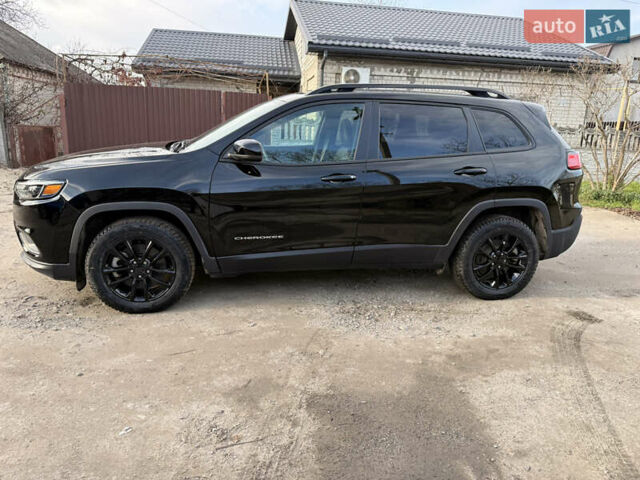 Чорний Джип Cherokee, об'ємом двигуна 3.24 л та пробігом 95 тис. км за 20500 $, фото 2 на Automoto.ua