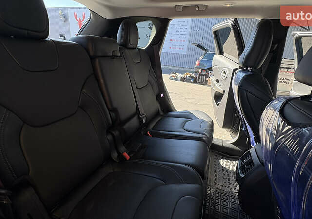 Джип Чероки 2022 в Киеве на Automoto.ua Черный Джип Чероки, объемом двигателя 3.24 л и пробегом 16 тыс. км за 23900 $, фото 17 на Automoto.ua