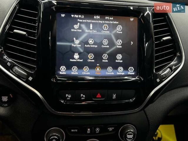 Чорний Джип Cherokee, об'ємом двигуна 3.2 л та пробігом 9 тис. км за 26000 $, фото 10 на Automoto.ua