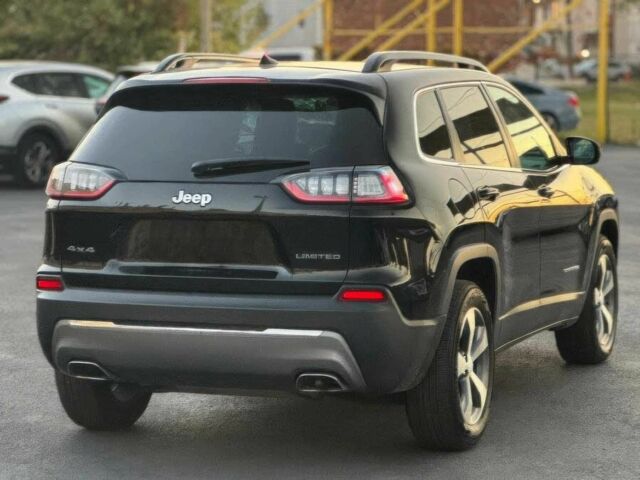 Черный Джип Чероки, объемом двигателя 3.2 л и пробегом 16 тыс. км за 9500 $, фото 5 на Automoto.ua