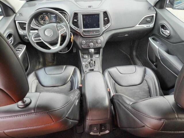 Чорний Джип Cherokee, об'ємом двигуна 3.2 л та пробігом 120 тис. км за 3900 $, фото 7 на Automoto.ua