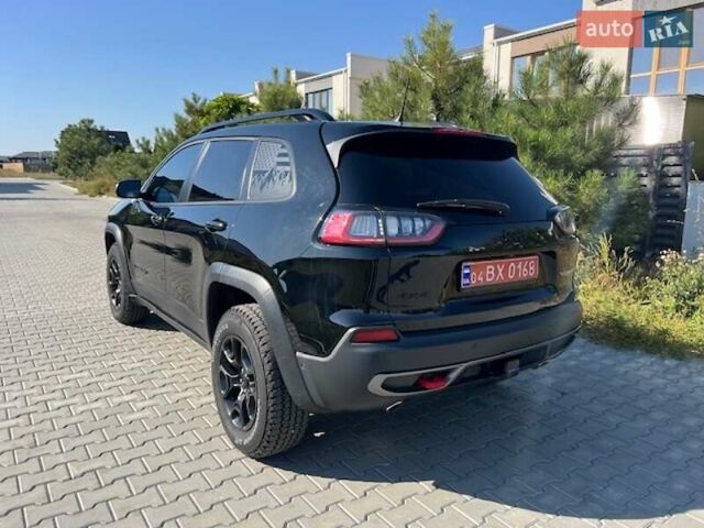 Чорний Джип Cherokee, об'ємом двигуна 1.99 л та пробігом 41 тис. км за 28000 $, фото 3 на Automoto.ua