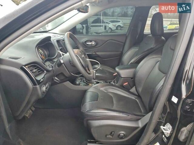 Черный Джип Чероки, объемом двигателя 2.36 л и пробегом 86 тыс. км за 5700 $, фото 6 на Automoto.ua