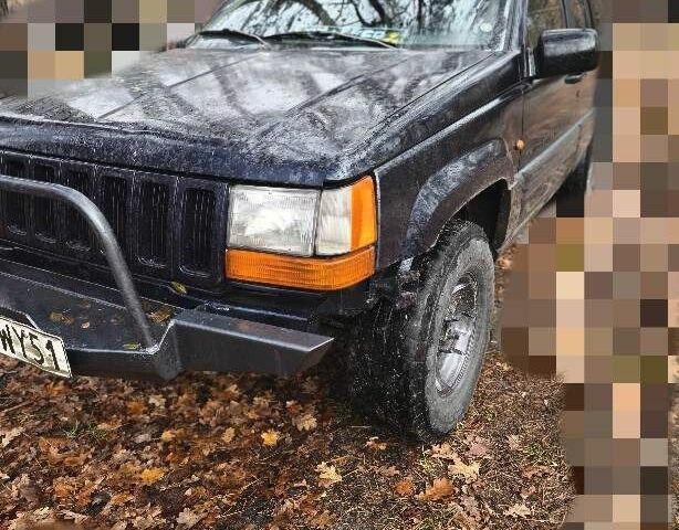 Фиолетовый Джип Чероки, объемом двигателя 2.5 л и пробегом 377 тыс. км за 2500 $, фото 5 на Automoto.ua