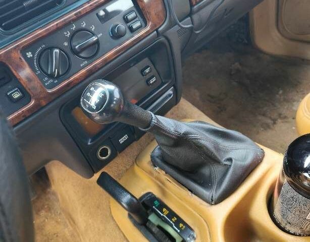 Фиолетовый Джип Чероки, объемом двигателя 2.5 л и пробегом 377 тыс. км за 2500 $, фото 3 на Automoto.ua