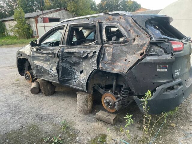 Коричневий Джип Cherokee, об'ємом двигуна 2.4 л та пробігом 126 тис. км за 6000 $, фото 2 на Automoto.ua