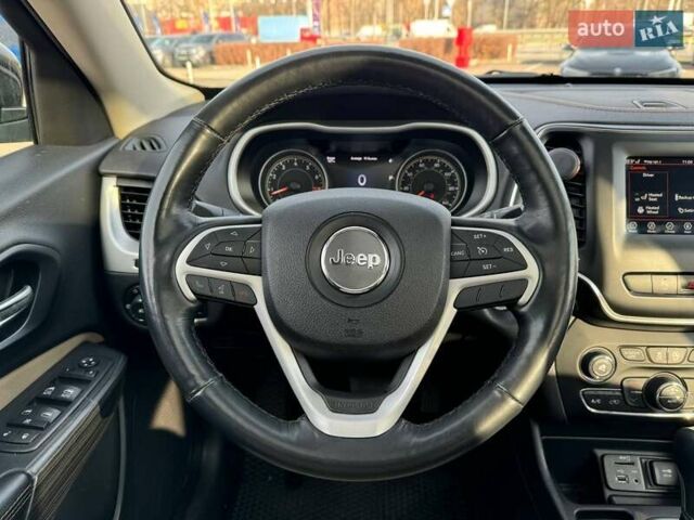 Коричневый Джип Чероки, объемом двигателя 3.24 л и пробегом 102 тыс. км за 18490 $, фото 11 на Automoto.ua