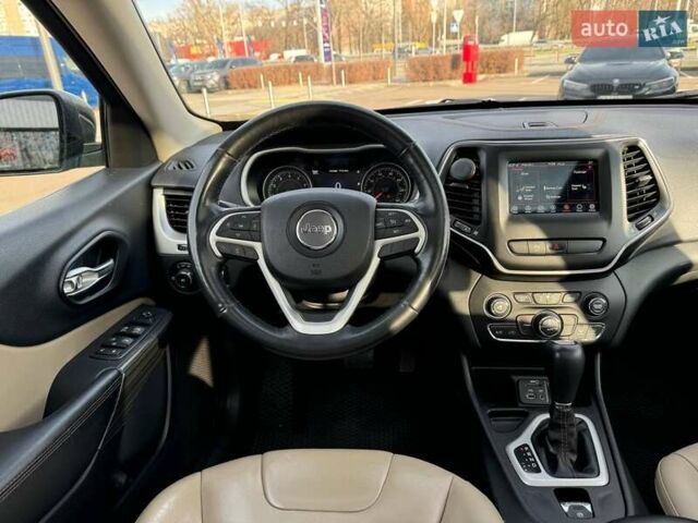 Коричневый Джип Чероки, объемом двигателя 3.24 л и пробегом 102 тыс. км за 18490 $, фото 12 на Automoto.ua