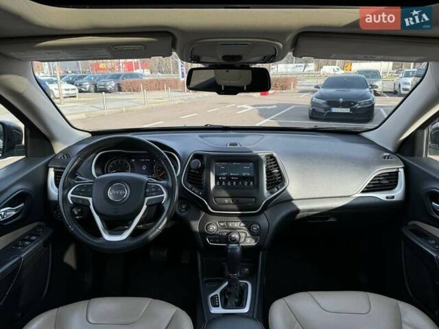 Коричневый Джип Чероки, объемом двигателя 3.24 л и пробегом 102 тыс. км за 18490 $, фото 13 на Automoto.ua