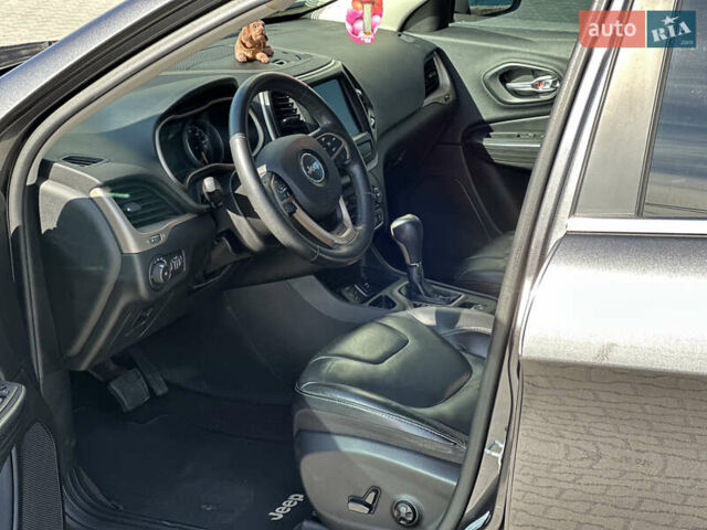 Коричневий Джип Cherokee, об'ємом двигуна 2.4 л та пробігом 256 тис. км за 11600 $, фото 14 на Automoto.ua