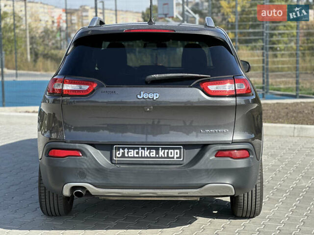 Коричневий Джип Cherokee, об'ємом двигуна 2.4 л та пробігом 256 тис. км за 11600 $, фото 7 на Automoto.ua