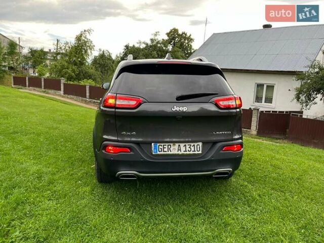 Коричневий Джип Cherokee, об'ємом двигуна 2.18 л та пробігом 182 тис. км за 17350 $, фото 10 на Automoto.ua
