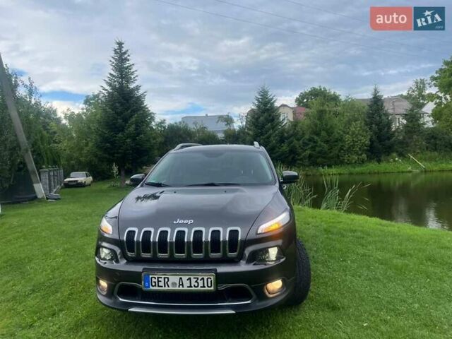 Коричневий Джип Cherokee, об'ємом двигуна 2.18 л та пробігом 182 тис. км за 17350 $, фото 1 на Automoto.ua