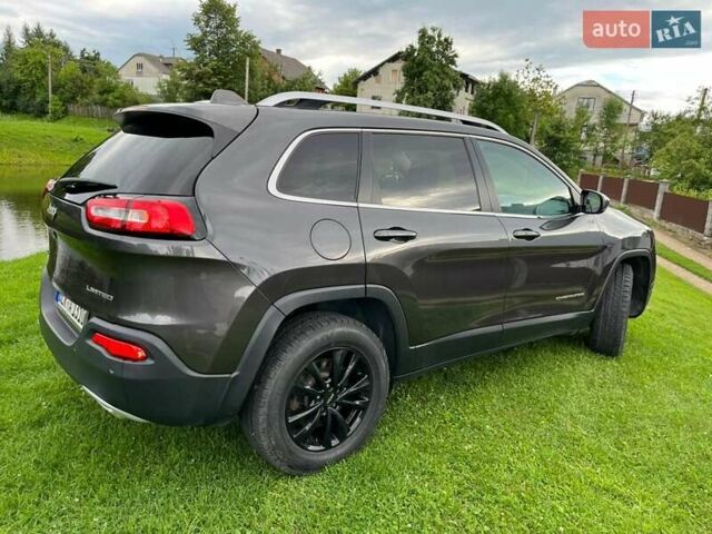 Коричневий Джип Cherokee, об'ємом двигуна 2.18 л та пробігом 182 тис. км за 17350 $, фото 15 на Automoto.ua