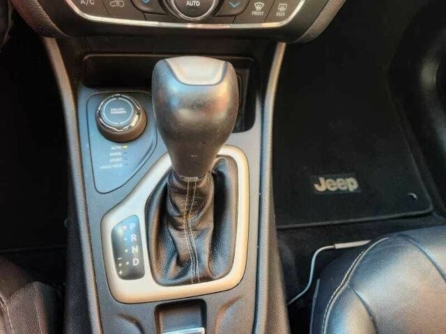 Коричневый Джип Чероки, объемом двигателя 3.2 л и пробегом 110 тыс. км за 9000 $, фото 16 на Automoto.ua