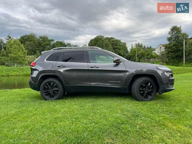 Коричневий Джип Cherokee, об'ємом двигуна 2.18 л та пробігом 182 тис. км за 17350 $, фото 16 на Automoto.ua