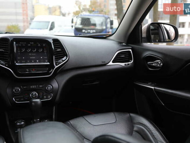 Коричневый Джип Чероки, объемом двигателя 3.24 л и пробегом 117 тыс. км за 18500 $, фото 13 на Automoto.ua