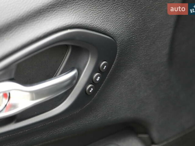 Коричневый Джип Чероки, объемом двигателя 3.24 л и пробегом 117 тыс. км за 18500 $, фото 22 на Automoto.ua