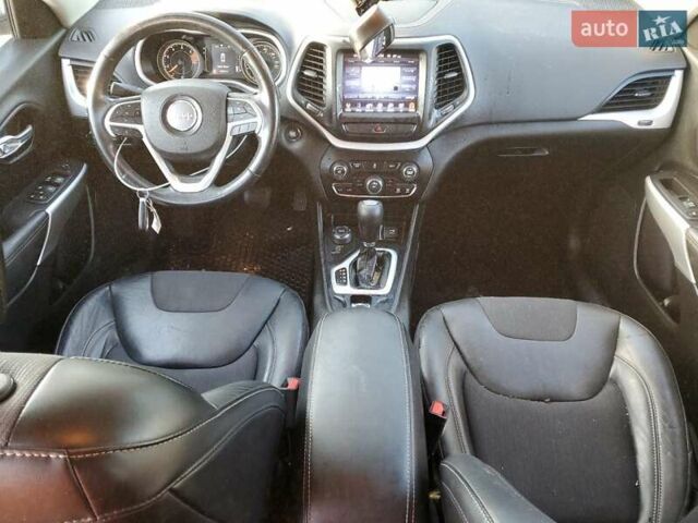 Джип Cherokee 2018 у Хмельницькому на Automoto.ua Коричневий Джип Cherokee, об'ємом двигуна 2.4 л та пробігом 93 тис. км за 2500 $, фото 7 на Automoto.ua