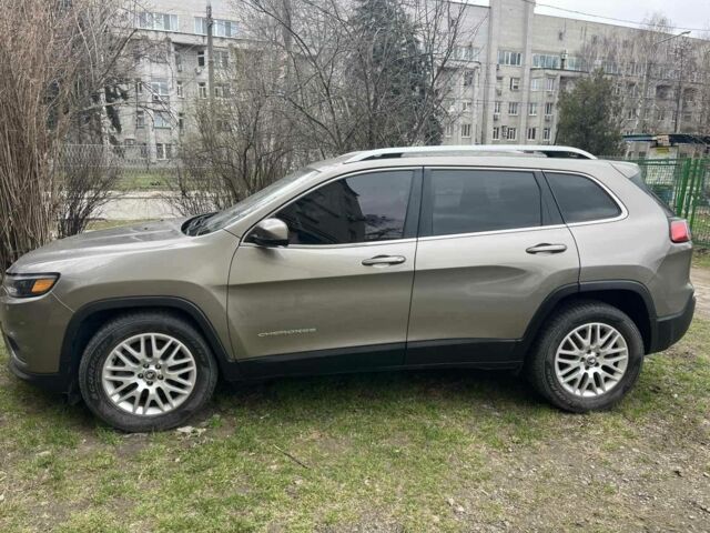 Коричневый Джип Чероки, объемом двигателя 3.2 л и пробегом 38 тыс. км за 440 $, фото 3 на Automoto.ua