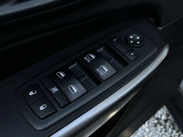 Коричневый Джип Чероки, объемом двигателя 3.2 л и пробегом 75 тыс. км за 18500 $, фото 7 на Automoto.ua