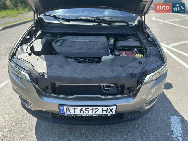 Коричневий Джип Cherokee, об'ємом двигуна 3.2 л та пробігом 87 тис. км за 16000 $, фото 14 на Automoto.ua