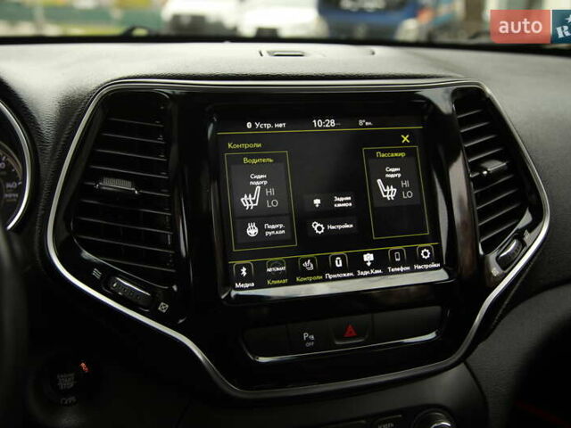 Коричневый Джип Чероки, объемом двигателя 3.24 л и пробегом 117 тыс. км за 18500 $, фото 16 на Automoto.ua