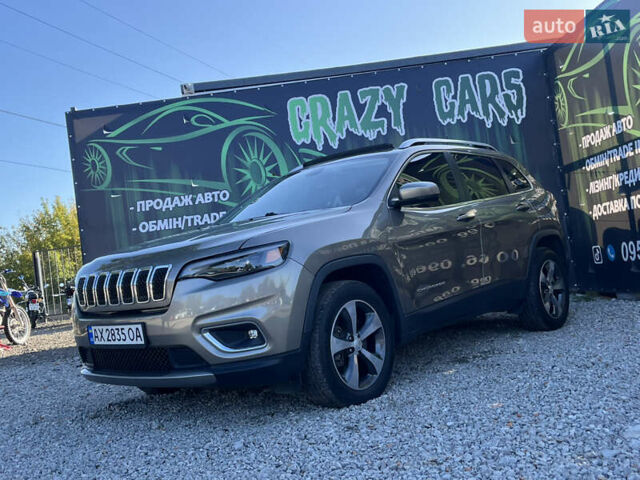 Джип Чероки 2018 в Харькове на Automoto.ua Коричневый Джип Чероки, объемом двигателя 3.24 л и пробегом 75 тыс. км за 20200 $, фото 2 на Automoto.ua