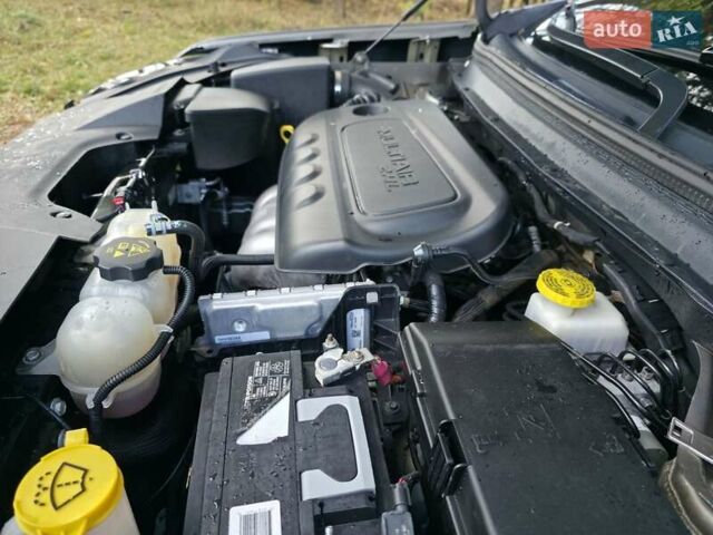 Коричневий Джип Cherokee, об'ємом двигуна 2.36 л та пробігом 166 тис. км за 14000 $, фото 28 на Automoto.ua