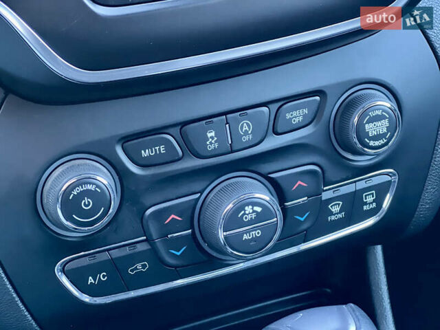 Коричневый Джип Чероки, объемом двигателя 2.4 л и пробегом 165 тыс. км за 14500 $, фото 12 на Automoto.ua