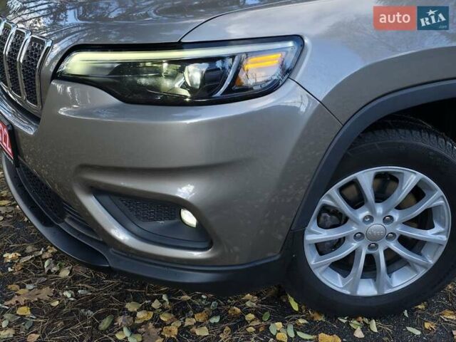 Коричневий Джип Cherokee, об'ємом двигуна 2.36 л та пробігом 166 тис. км за 14000 $, фото 5 на Automoto.ua