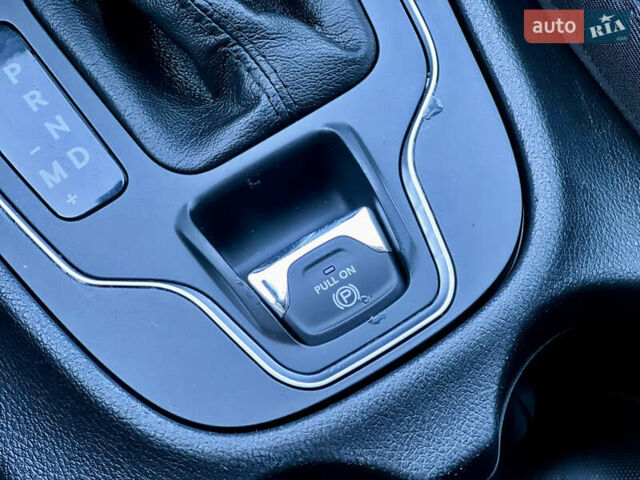 Коричневый Джип Чероки, объемом двигателя 2.4 л и пробегом 165 тыс. км за 14500 $, фото 13 на Automoto.ua