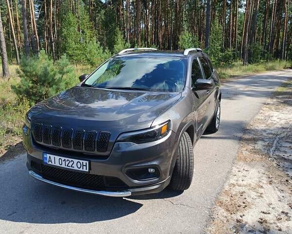 Коричневый Джип Чероки, объемом двигателя 2.36 л и пробегом 135 тыс. км за 16999 $, фото 1 на Automoto.ua