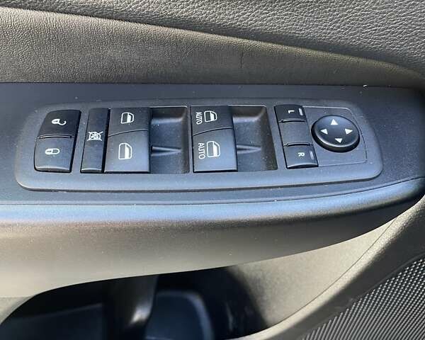 Коричневий Джип Cherokee, об'ємом двигуна 3.24 л та пробігом 29 тис. км за 22700 $, фото 22 на Automoto.ua