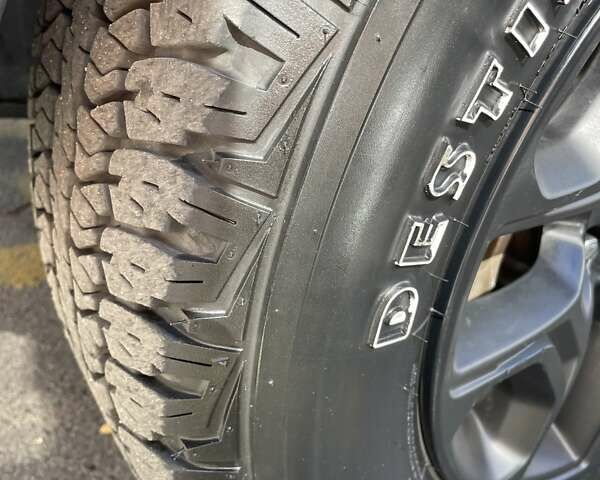 Коричневий Джип Cherokee, об'ємом двигуна 3.24 л та пробігом 29 тис. км за 22700 $, фото 31 на Automoto.ua