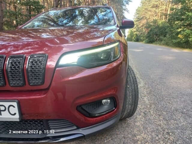 Червоний Джип Cherokee, об'ємом двигуна 2.4 л та пробігом 88 тис. км за 18500 $, фото 7 на Automoto.ua