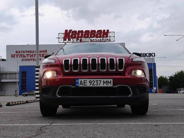 Красный Джип Чероки, объемом двигателя 2.4 л и пробегом 143 тыс. км за 14000 $, фото 8 на Automoto.ua
