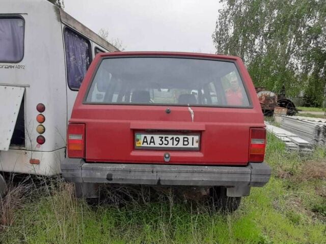 Красный Джип Чероки, объемом двигателя 2.1 л и пробегом 3 тыс. км за 3000 $, фото 9 на Automoto.ua