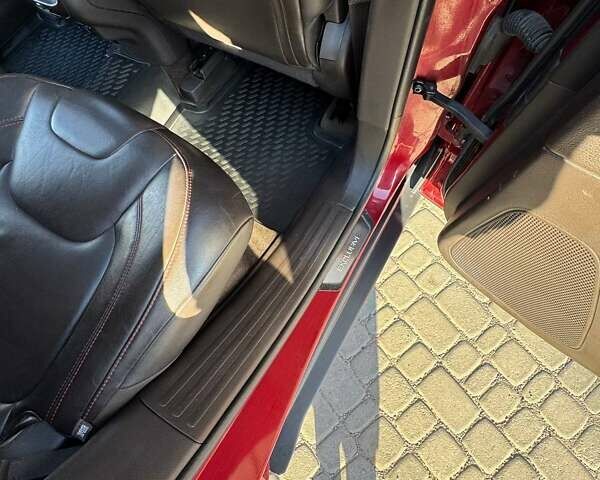 Красный Джип Чероки, объемом двигателя 3.24 л и пробегом 189 тыс. км за 14000 $, фото 11 на Automoto.ua